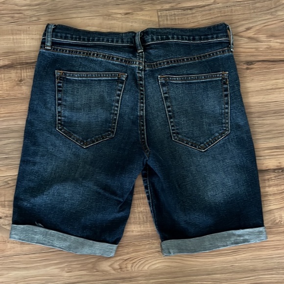 GAP Blue Denim Jean Bermuda Shorts size 28 - Picture 3 of 3